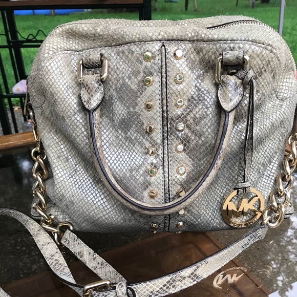 Michael Kors Astor Uptown Snake Skin Shoulder Bag - Picture 2 of 3